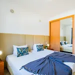 Pool&beach In Encosta De Sao Jose *