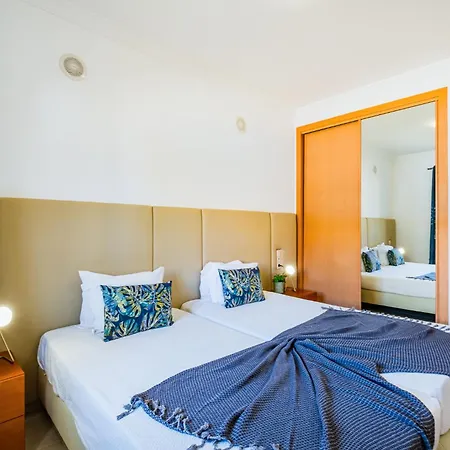 Pool&beach In Encosta De Sao Jose *