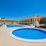 Pool&beach In Encosta De São José