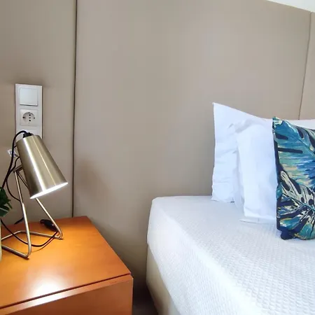 Pool&beach In Encosta De Sao Jose Apartment