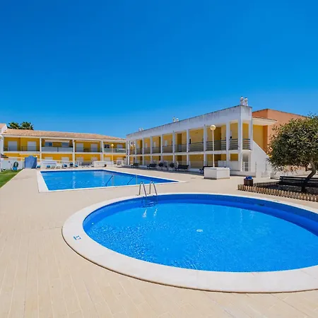 Pool&beach In Encosta De São José